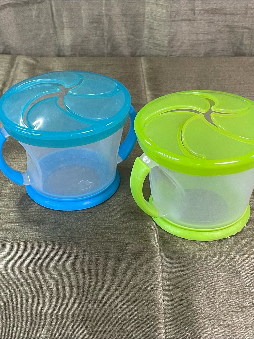 Munchkin Self Feeding Snack Catcher Cups - Blue & Green Set of 2 - Preowned